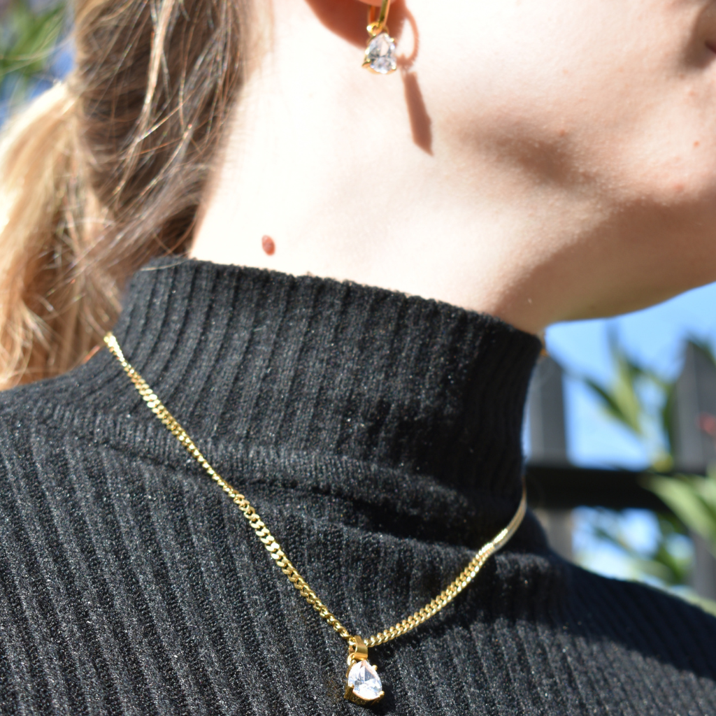 Abril - Set Cadena + Aros Diamante